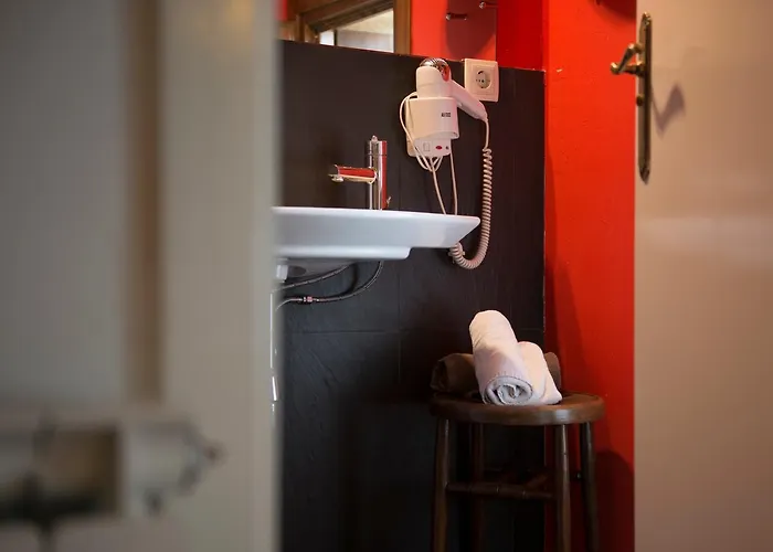 호텔 El Lagar Del Vero 2*